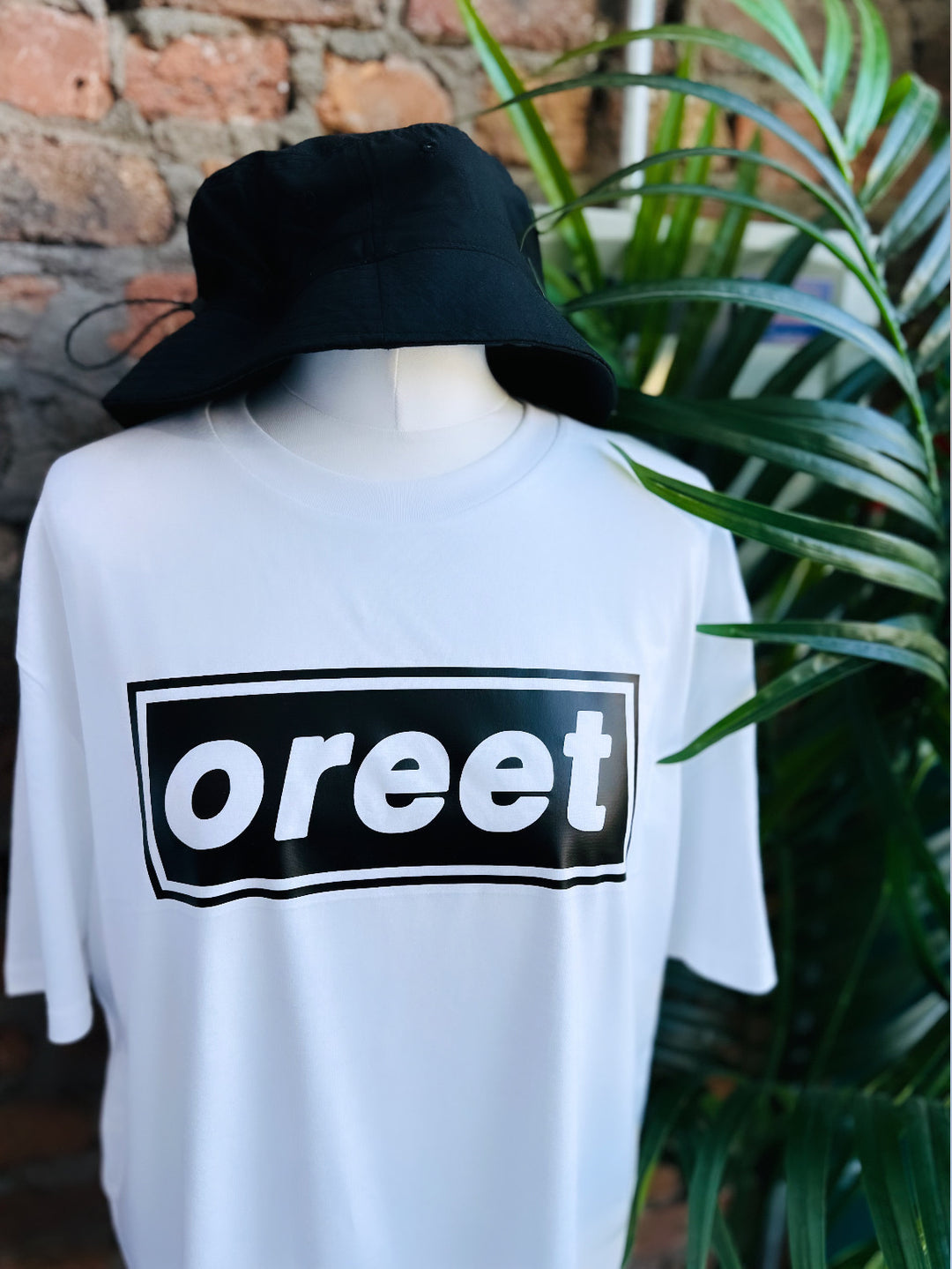 Oreet Tee - Black or White