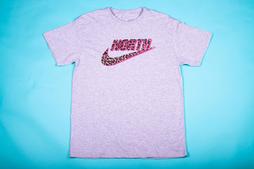 NORTH Grey T-Shirt with Leopard Print and Neon Pink